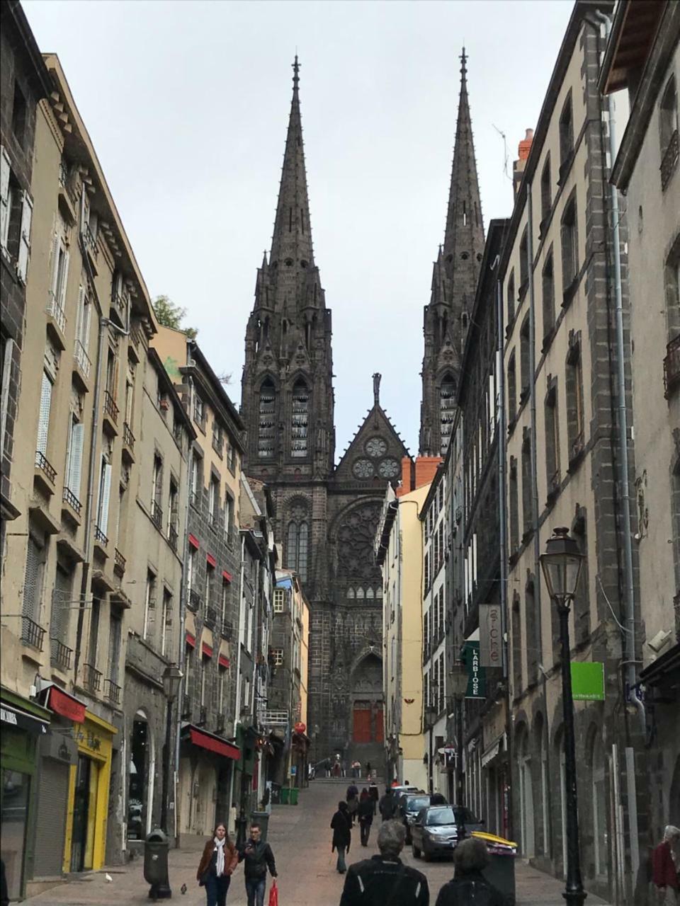 Esprit Cosy Sur Plateau Central Clermont-Ferrand Buitenkant foto