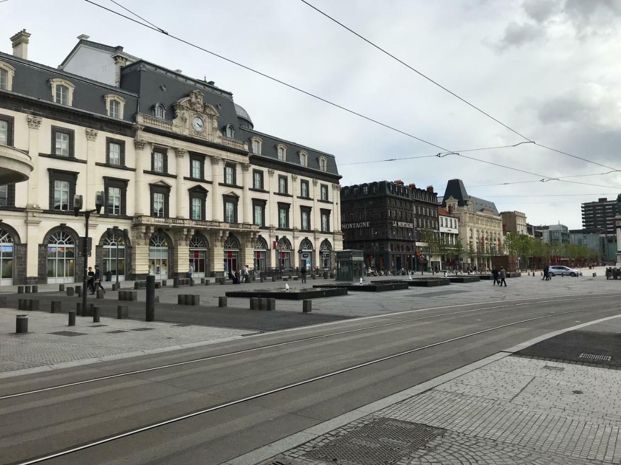 Esprit Cosy Sur Plateau Central Clermont-Ferrand Buitenkant foto