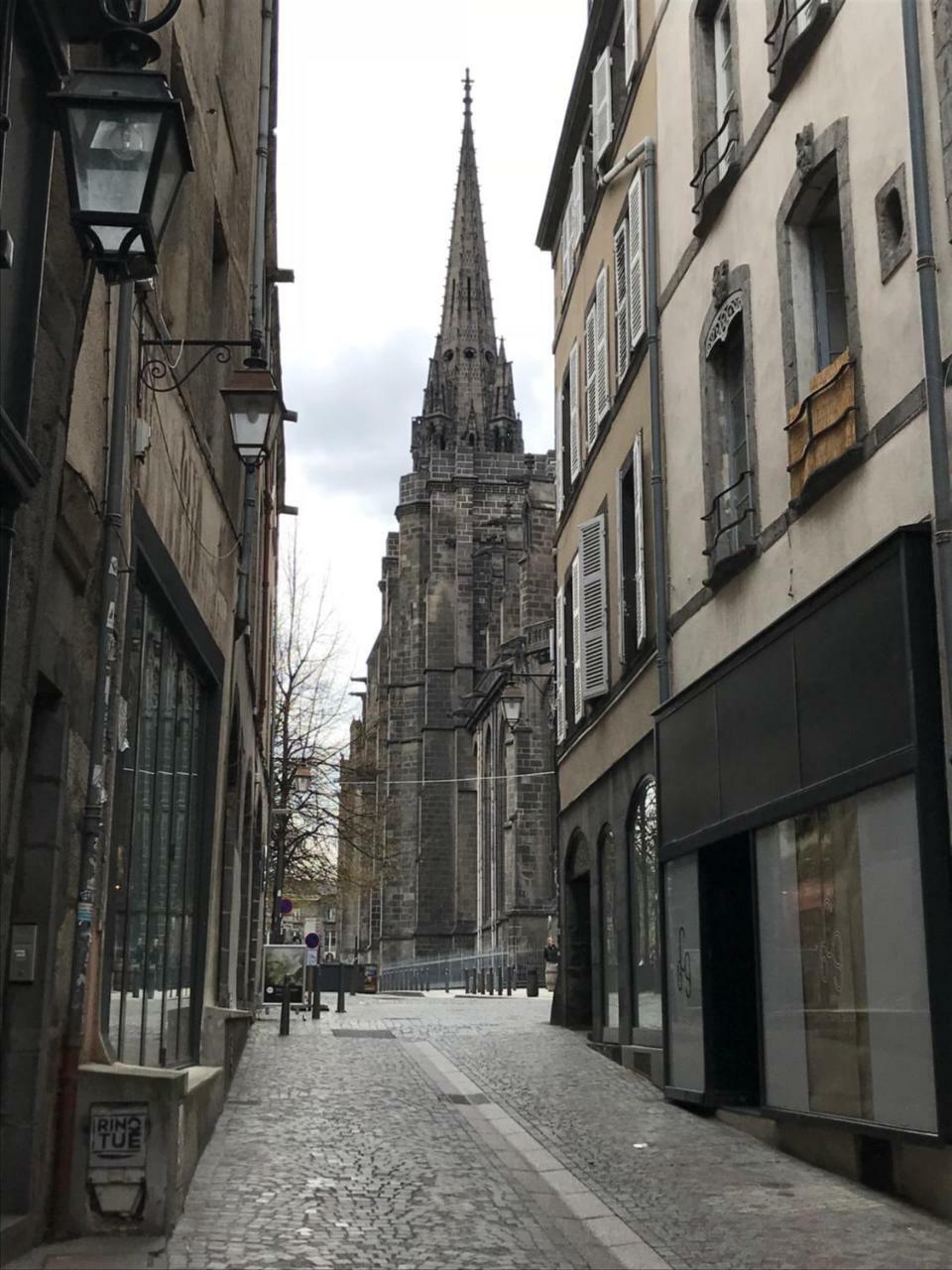 Esprit Cosy Sur Plateau Central Clermont-Ferrand Buitenkant foto
