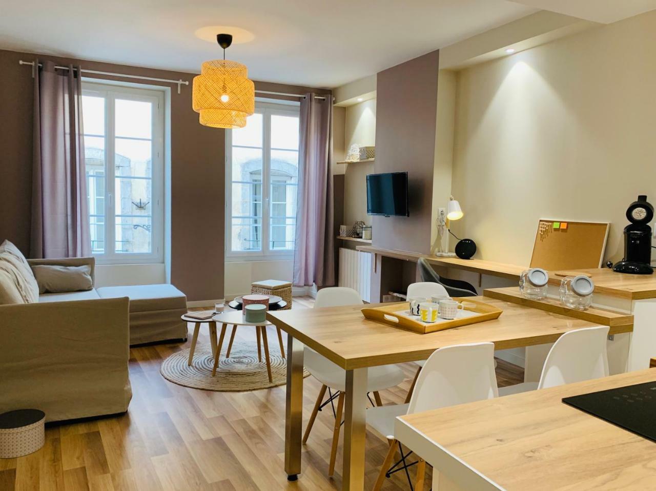 Esprit Cosy Sur Plateau Central Clermont-Ferrand Buitenkant foto