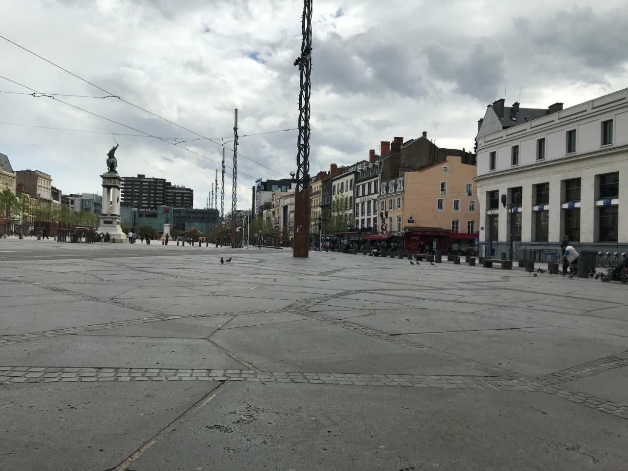 Esprit Cosy Sur Plateau Central Clermont-Ferrand Buitenkant foto