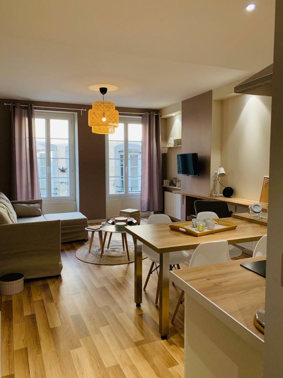 Esprit Cosy Sur Plateau Central Clermont-Ferrand Buitenkant foto